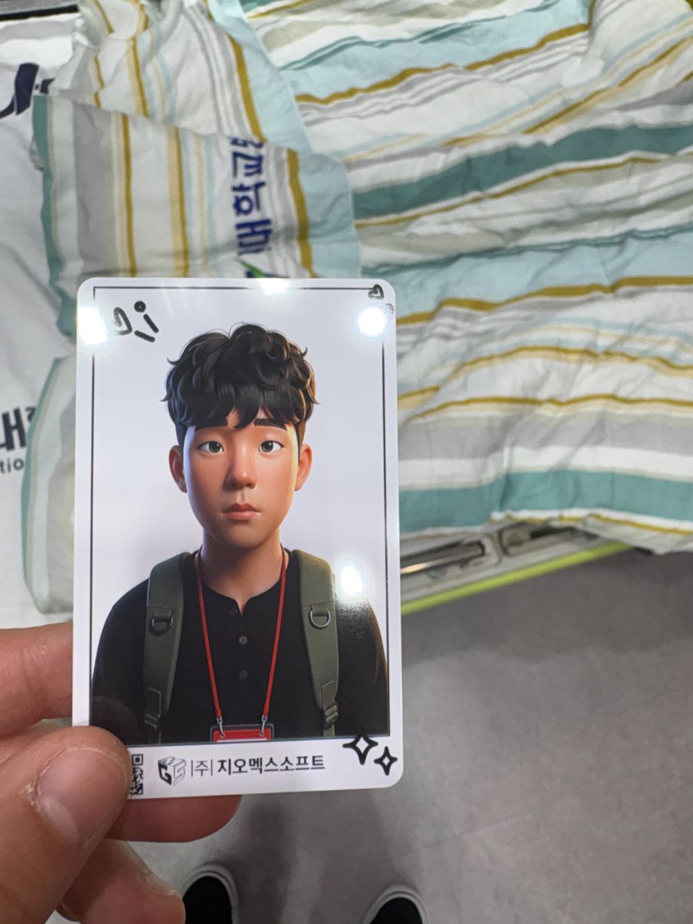 지오멕스소프트 코엑스 행사 — 출력된 AI 캐릭터 카드 앞면